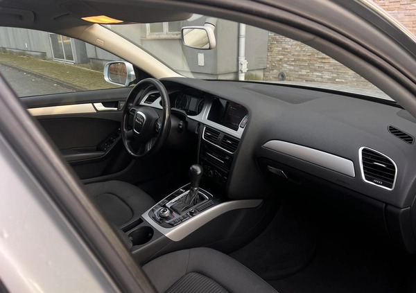 Audi A4 cena 25900 przebieg: 289000, rok produkcji 2010 z Pieszyce małe 436